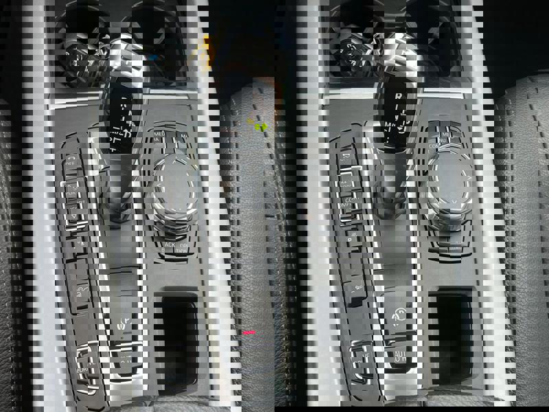 Image BMW 楲⁥㕘⠠ㅆ⤵㈨㄰ⴳ⤾ 2.0 313 40e Lounge Plus xDrive Xénon GPS Radar Bluetooth Sièges cuir élec chauffants Régul Clim auto